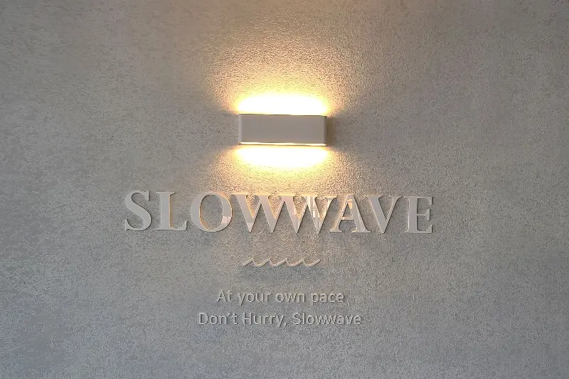 슬로우웨이브 로고