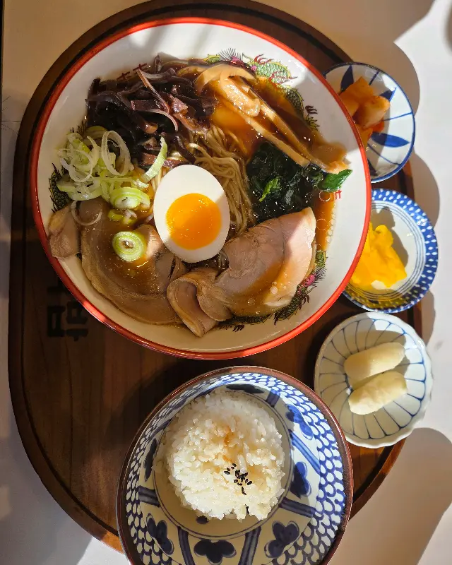 핵밥 라멘 정식