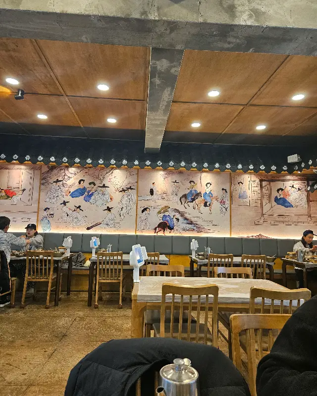 다우리밥상 내부 전경