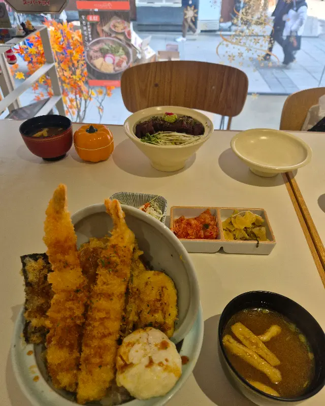 카쿠레가에서 맛본 야끼토리동