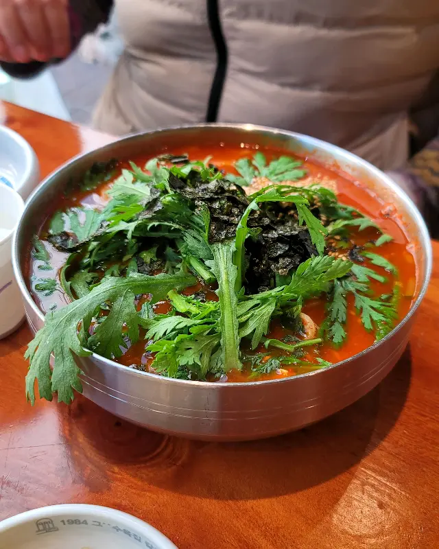 얼큰하고 시원한 물총칼국수