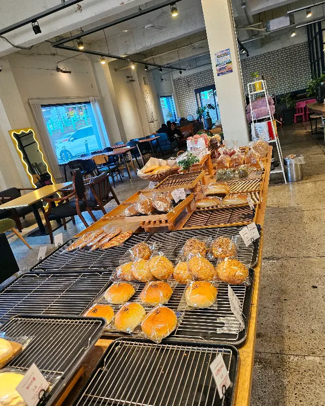 다양한 빵 종류