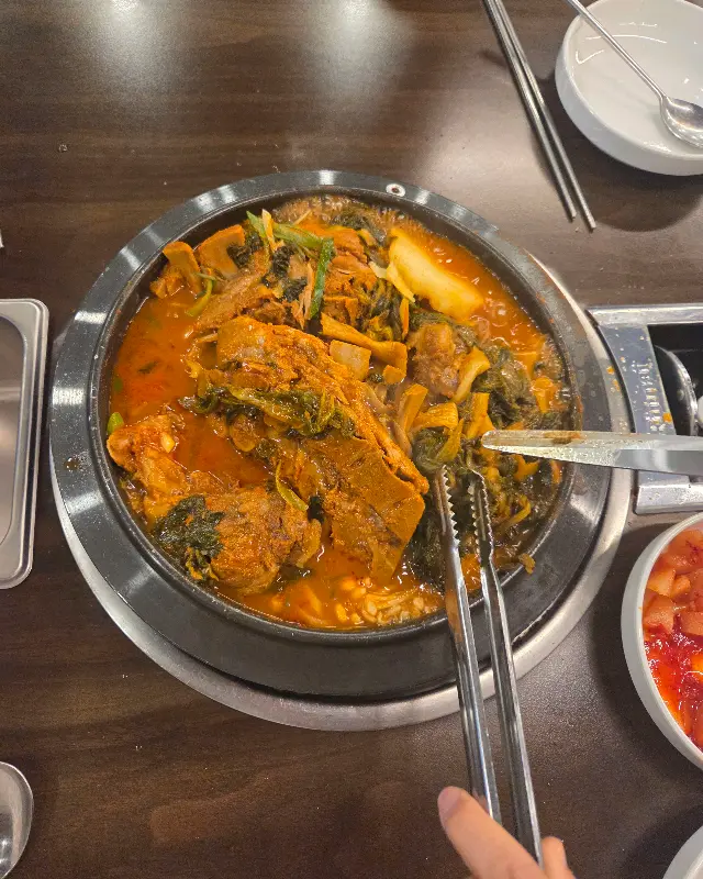 감자탕 해체 작업