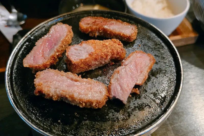 화로 위에서 익어가는 규카츠