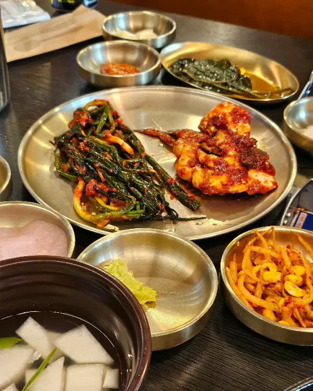 다양한 곁들임 메뉴