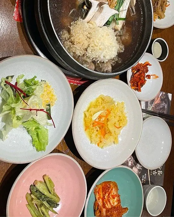 다양한 곁들임 메뉴