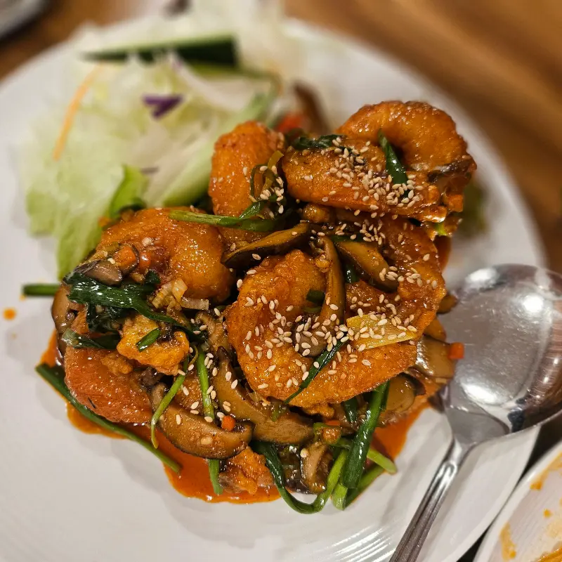 윤기가 흐르는 탕수육