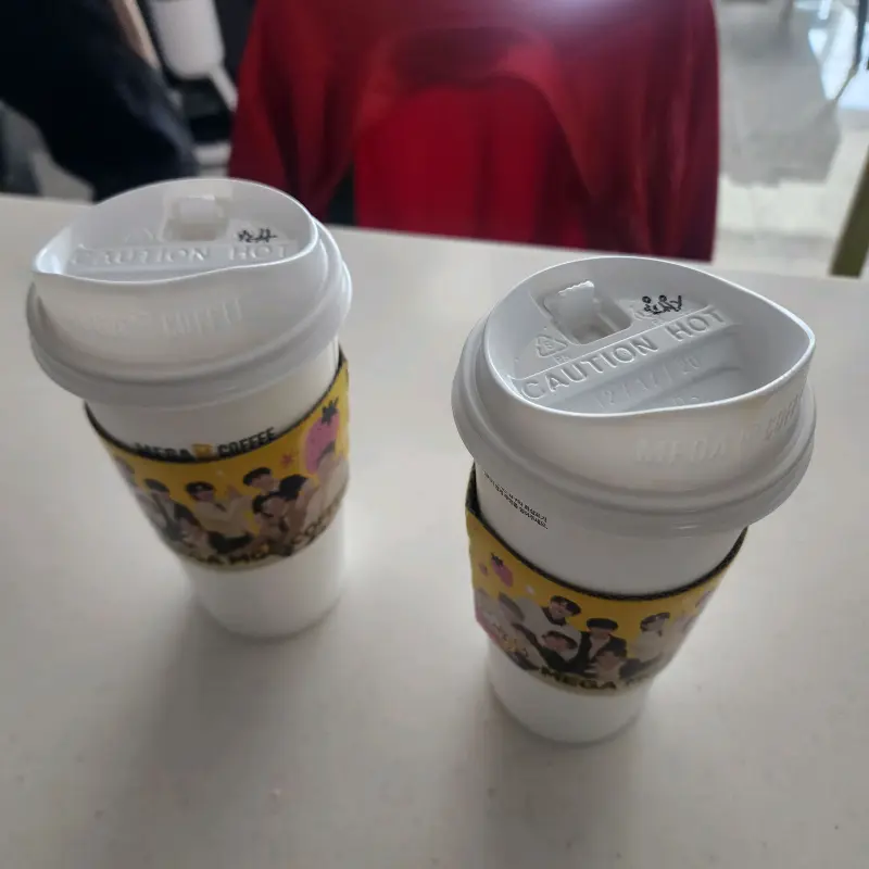 아이스 아메리카노 두 잔