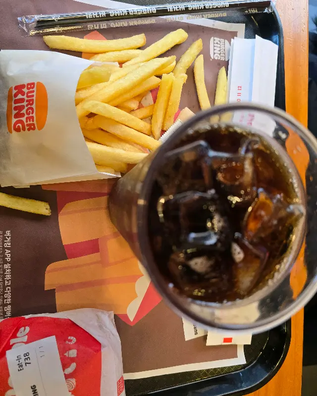 콜라와 감자튀김