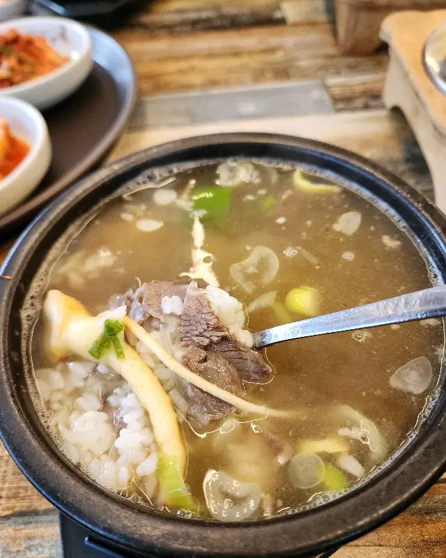 곰탕 속 고기