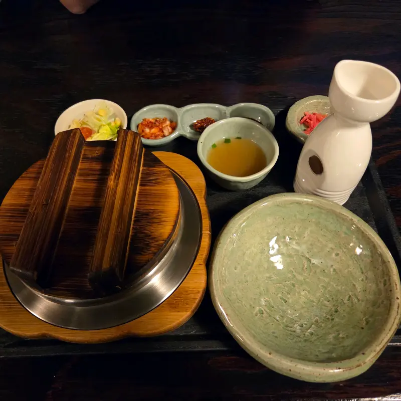 솔솥 솥밥 한상차림