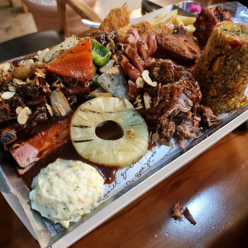 푸짐한 플래터 항공샷