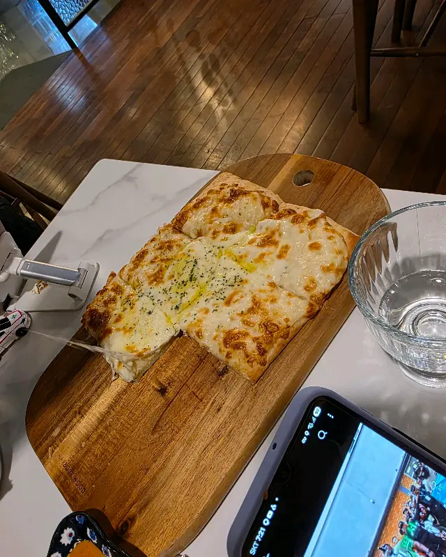 먹음직스러운 피자