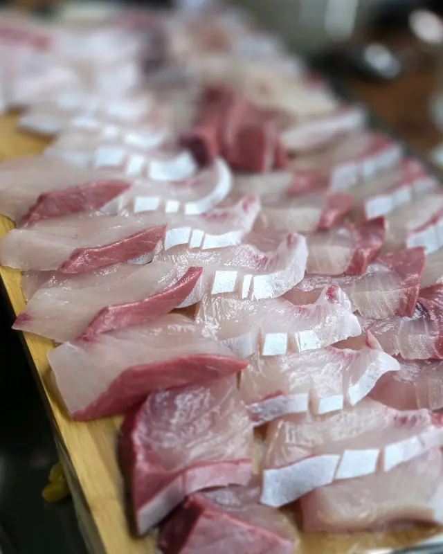 신선함이 살아있는 사랑해사랑회의 방어회