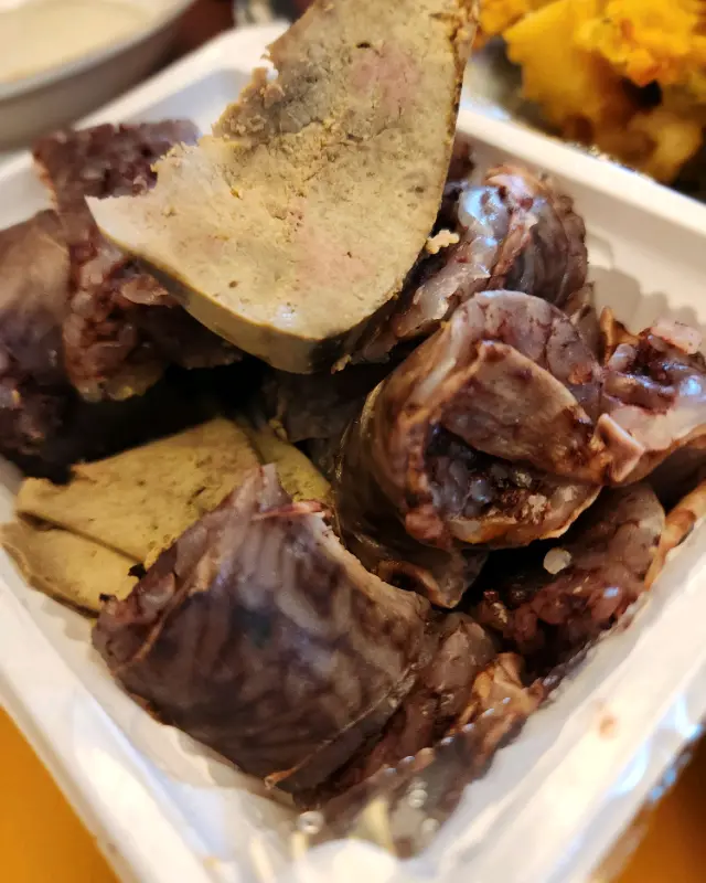 윤기가 자르르 흐르는 순대