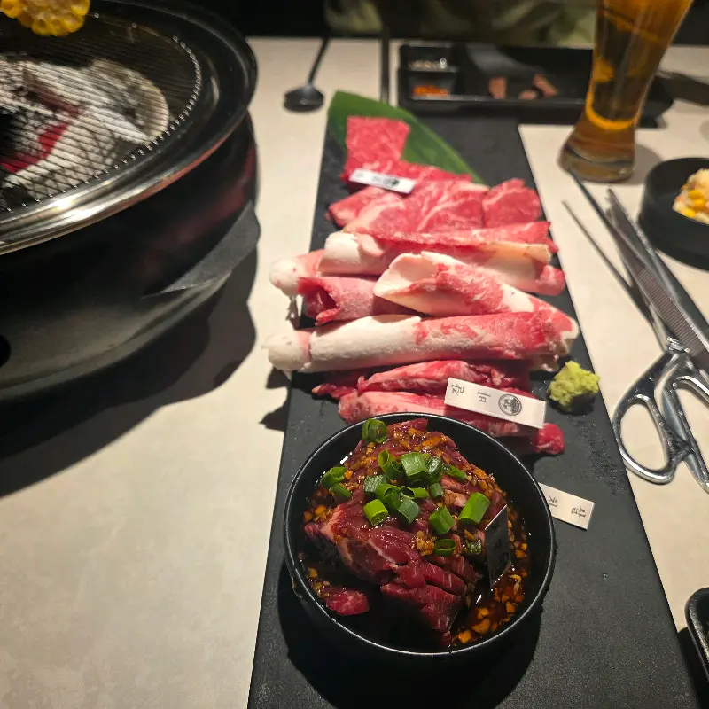 화로에 구워지는 고기