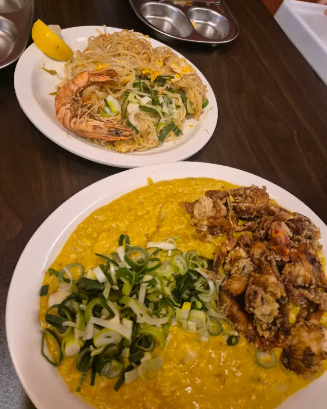 푸팟퐁커리와 팟타이