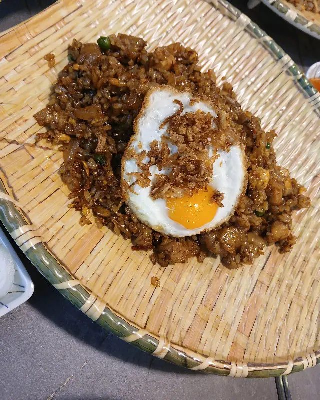 라이스페이퍼에 싸 먹는 반쎄오