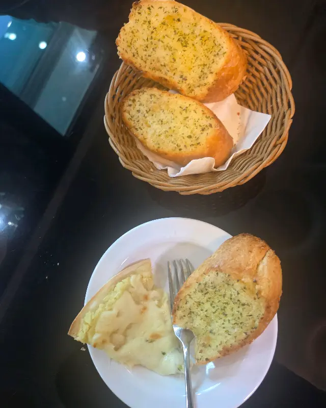 따뜻한 스프와 마늘빵