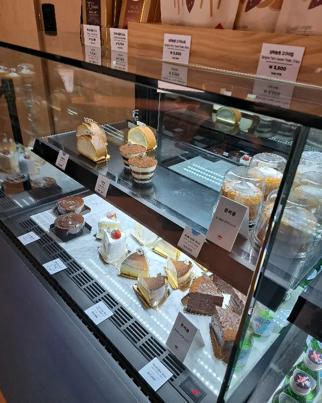 폴 바셋 쇼케이스