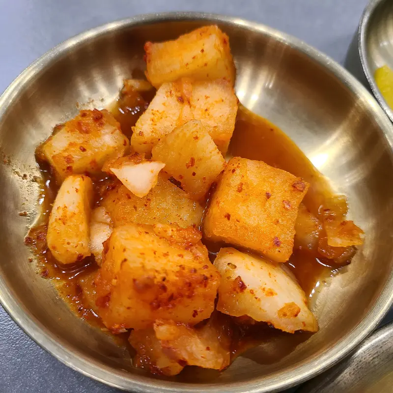 잘 익은 깍두기