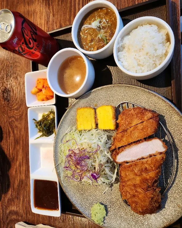 츠야카츠 고기카레