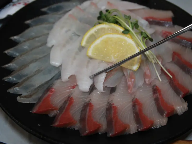 신선한 회의 질감을 잘 보여주는 클로즈업 샷