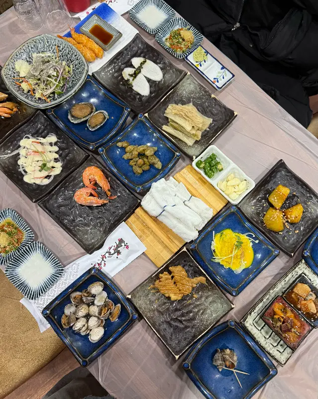 상다리 휘어지는 한 상 차림