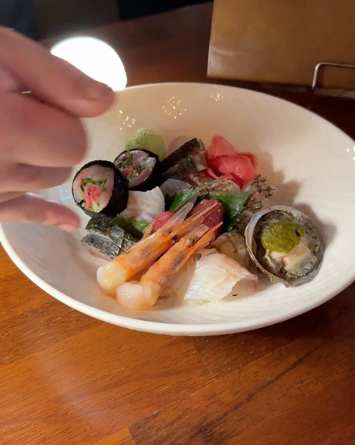 다채로운 구성의 모듬 사시미