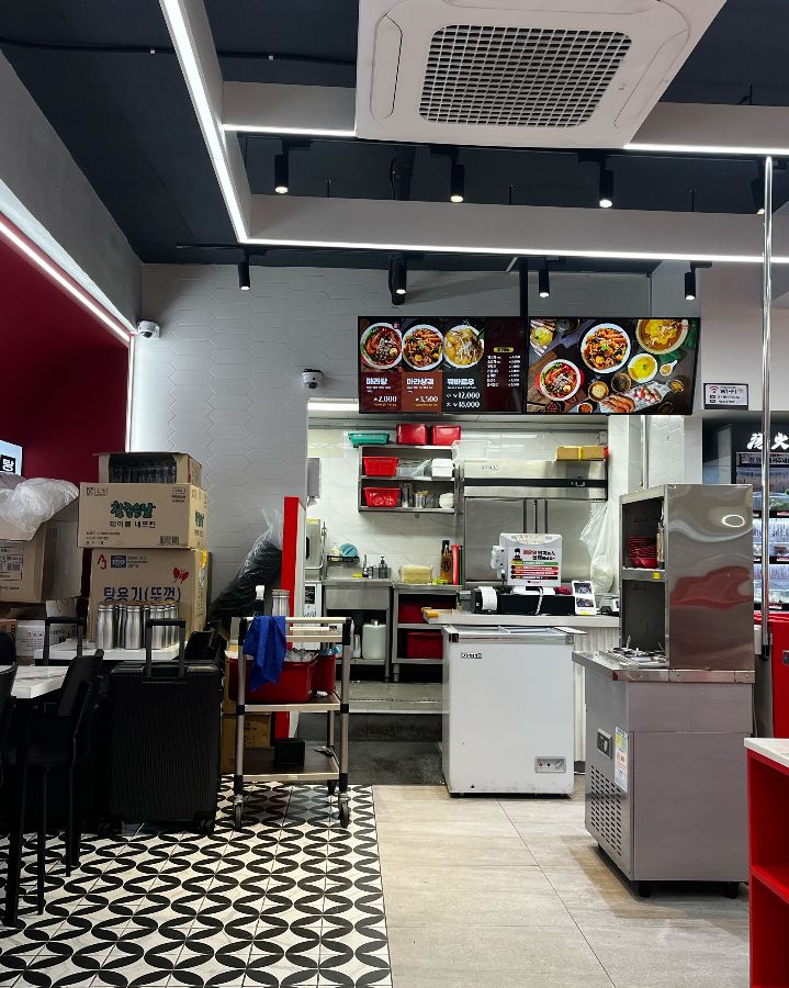 탕화쿵푸 마라탕 부산역점 내부 모습