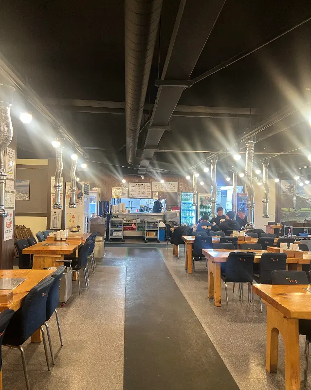 식당 내부 전경