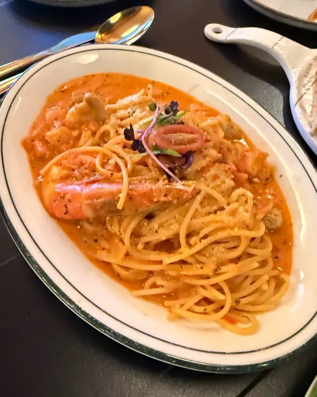 새우와 버섯이 들어간 로제 파스타