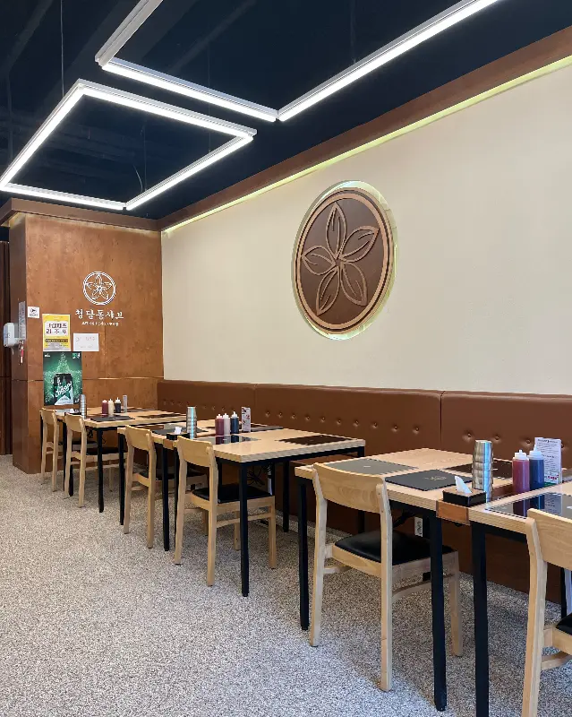 매장 내부 인테리어