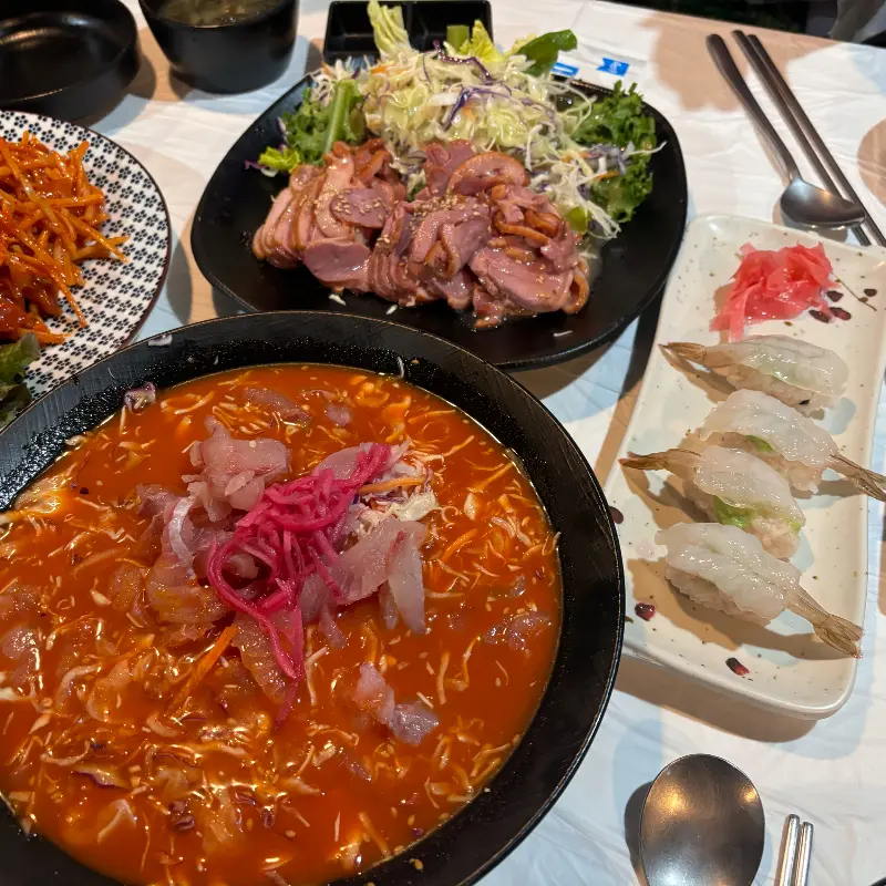 다채로운 스끼다시 한 상 차림