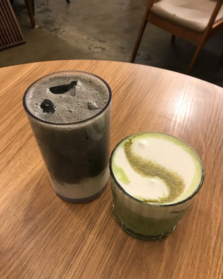 흑임자라떼와 말차라떼