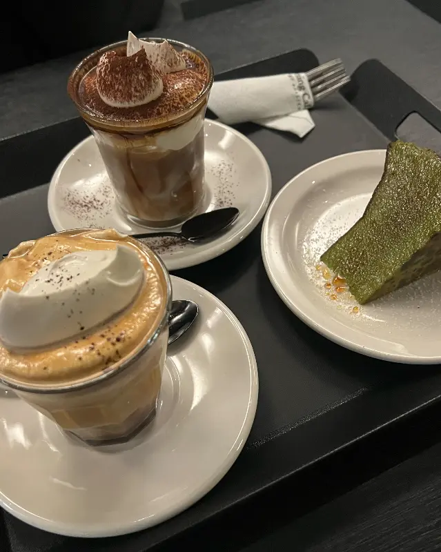 모닝캄커피랩 연남점 외부 전경