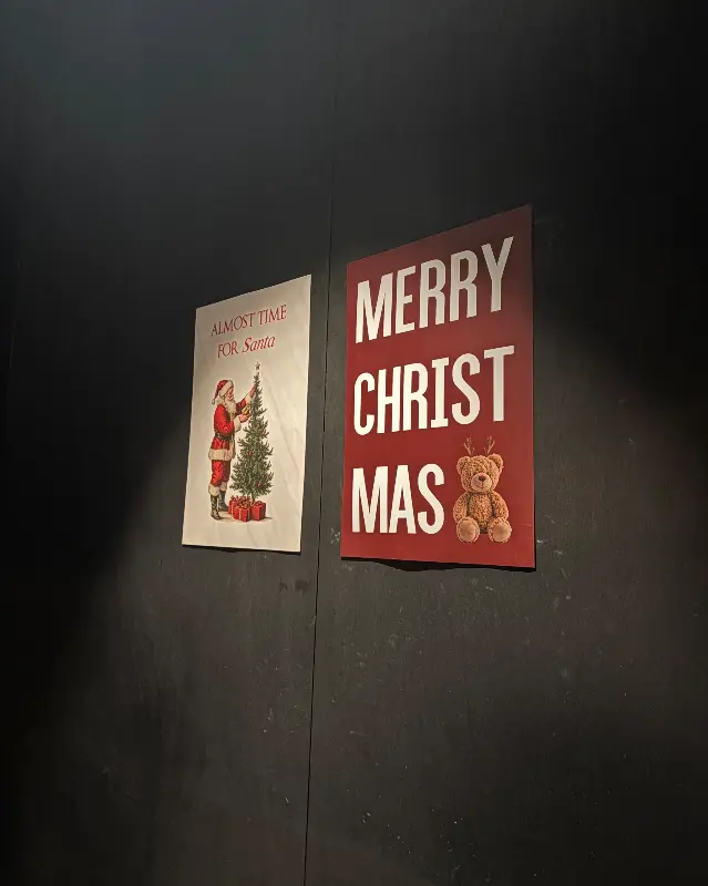 모닝캄커피랩 연남점 내부 장식