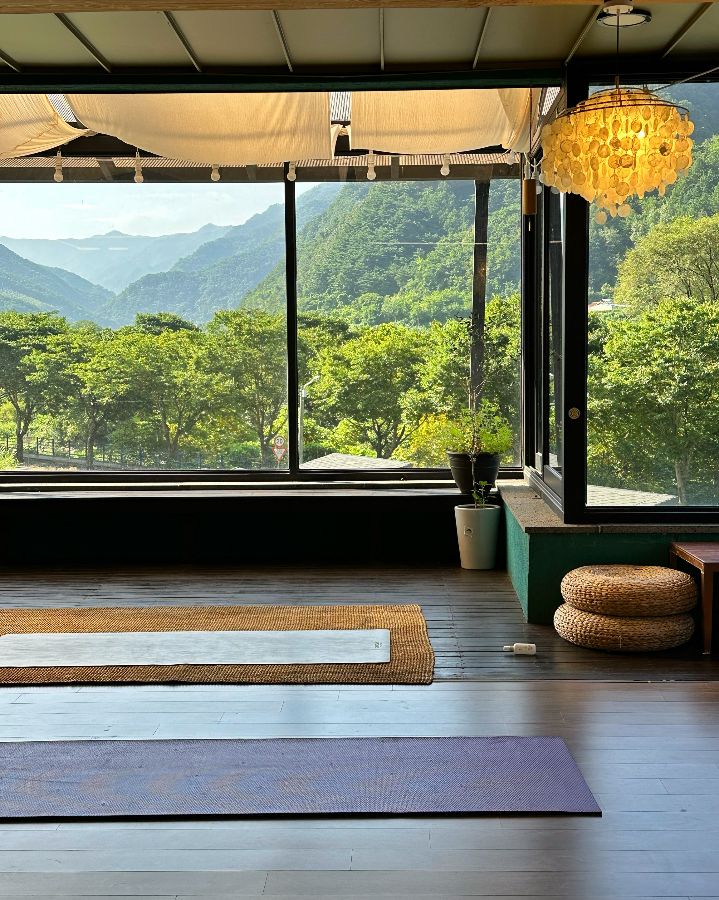 요가 매트와 소품