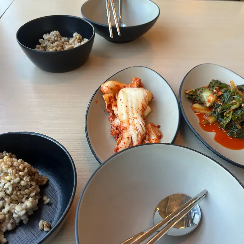 보리밥과 열무김치