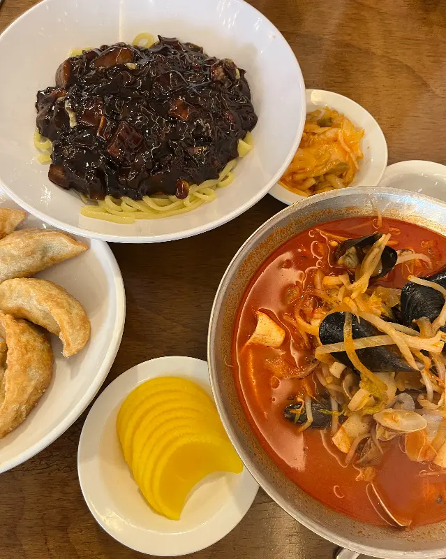 짜장면, 짬뽕, 군만두