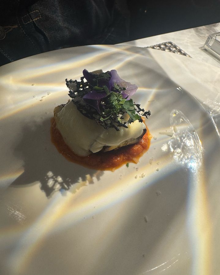 플레이팅이 아름다운 샐러드