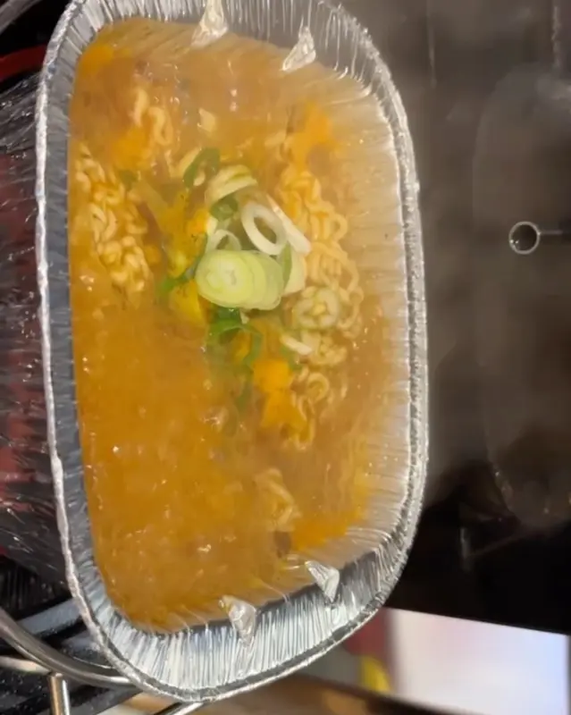 무료로 제공되는 라면