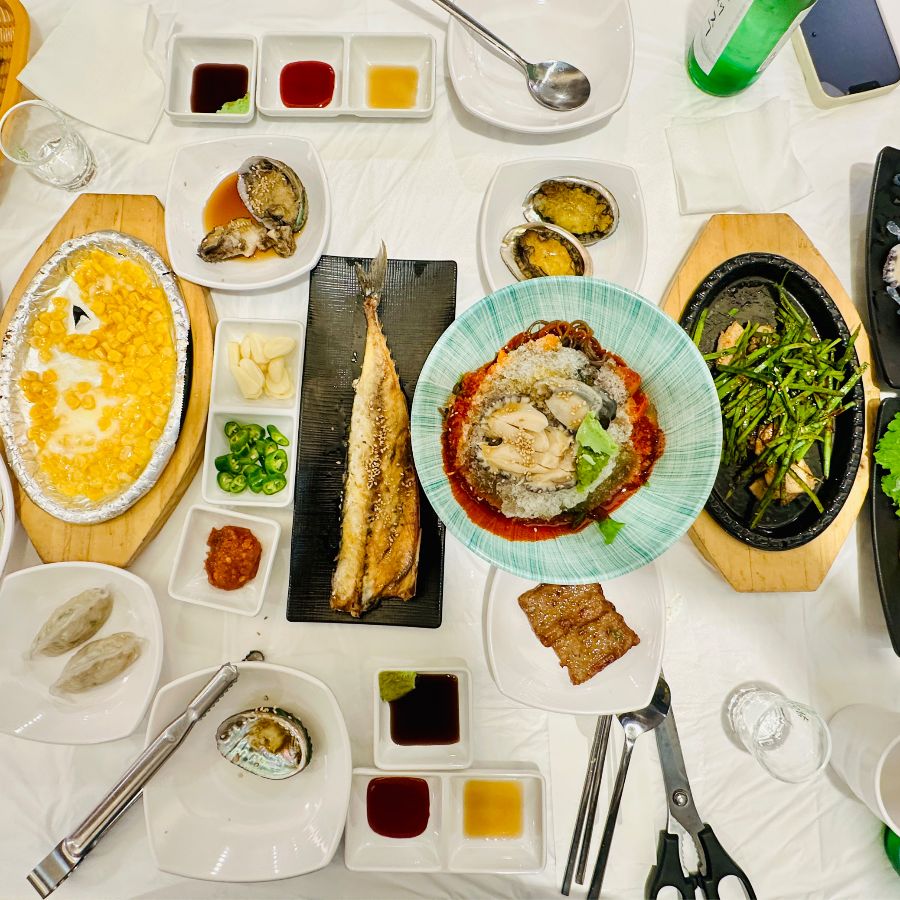 상화식당 전체 상차림