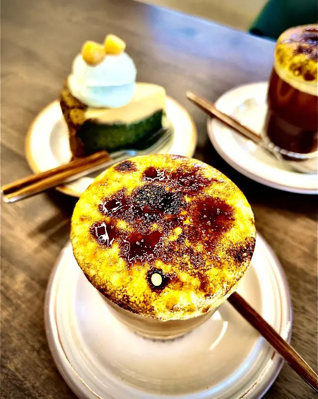 쇼케이스 속 디저트