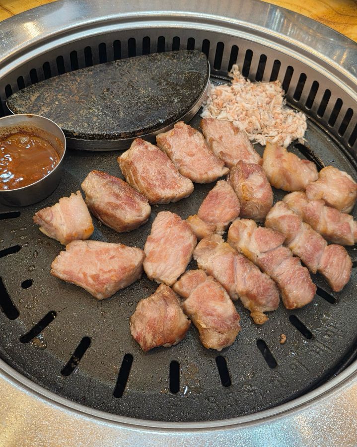 잘 구워진 고기