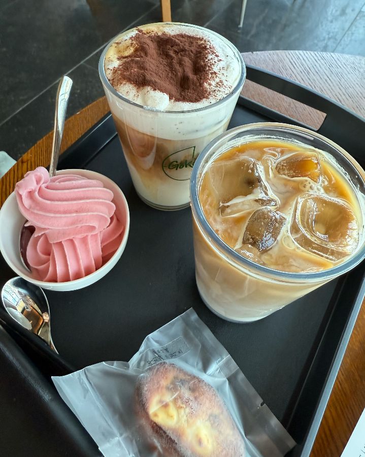 스웨디쉬라떼와 디저트