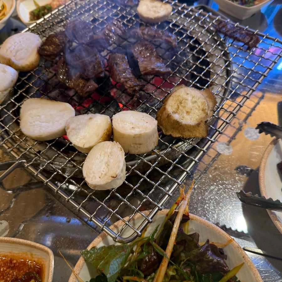 고기와 버섯의 조화