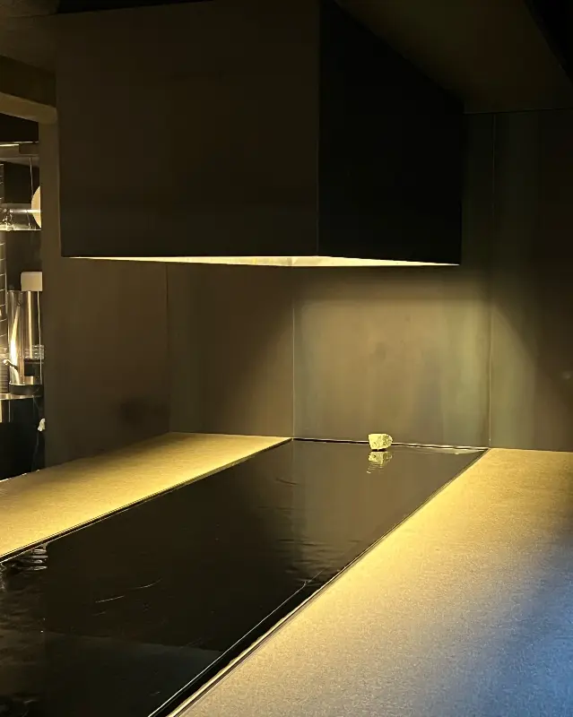 모닝캄커피랩 연남점 지하 1층 인테리어