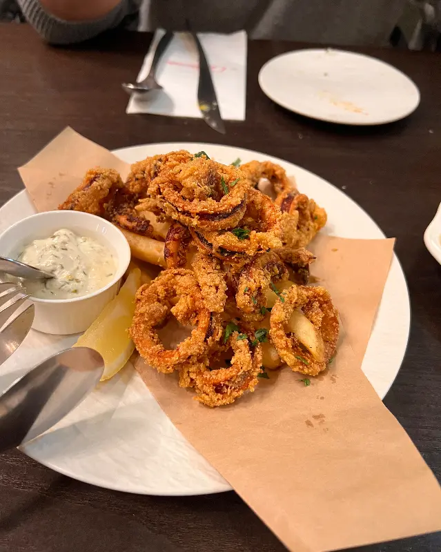 꼰떼넨떼 더 광교의 깔라마리