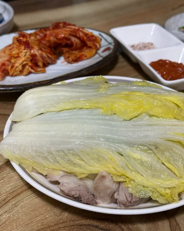 수육과 배추